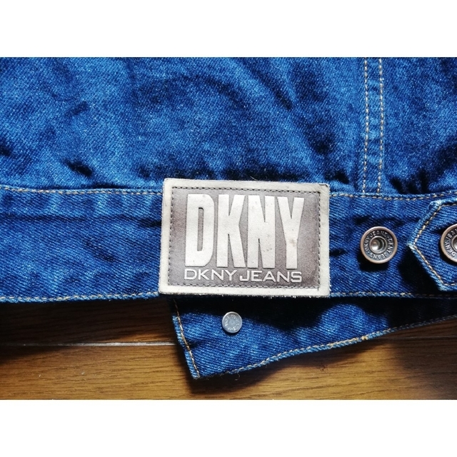 DKNY(ダナキャランニューヨーク)のDKNY JEANS Gジャン デニムジャケット 9号 ダナキャラン レディースのジャケット/アウター(Gジャン/デニムジャケット)の商品写真