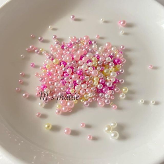 10g 穴なしピンク系カラーパール ハンドメイド 素材 デコ ネイル カラフル コスメ/美容のネイル(デコパーツ)の商品写真