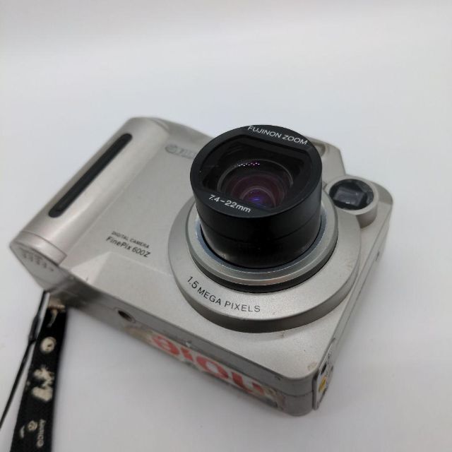 富士フイルム(フジフイルム)の✨現状販売品✨FINEPIX600Z スマホ/家電/カメラのカメラ(コンパクトデジタルカメラ)の商品写真