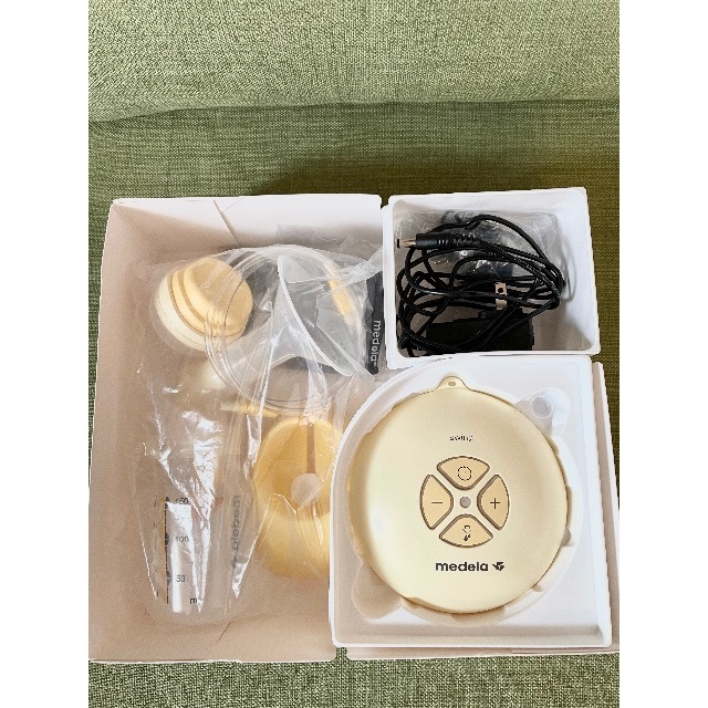 medela(メデラ)のmedelaスイング電動搾乳器 キッズ/ベビー/マタニティの授乳/お食事用品(その他)の商品写真