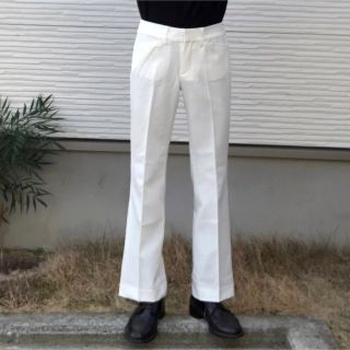 ジョンローレンスサリバン(JOHN LAWRENCE SULLIVAN)の90s vintage フレアパンツ　メンズ　フレアスラックス　白　プレス(スラックス)