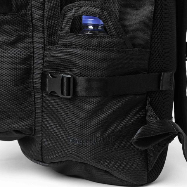 2020最新型 高品質 新品 New Era × mastermind JAPANキャリアパック