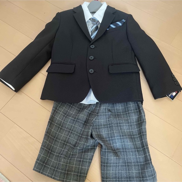 男の子 フォーマル 120cm 新品未使用 キッズ/ベビー/マタニティのキッズ服男の子用(90cm~)(ドレス/フォーマル)の商品写真