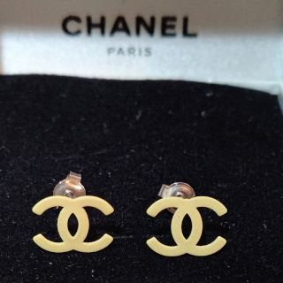 CHANEL - CHANEL シャネル ココマーク ピアス 両耳用 イエロー 00T ...