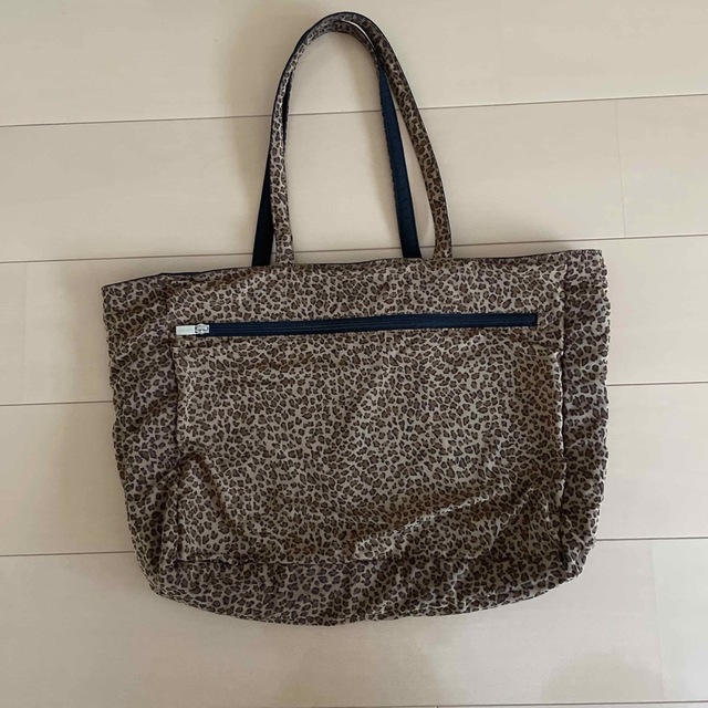 Bottega Veneta(ボッテガヴェネタ)のBottega Venetaボッテガヴェネタ🖤リバーシブルトートバッグ レディースのバッグ(トートバッグ)の商品写真