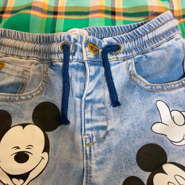 い出のひと時に、とびきりのおしゃれを! デニムジャケット 80 H&M ミッキー アウター い出のひと時に、とびきりのおしゃれを! デニムジャケット 80 H&M ミッキー アウター