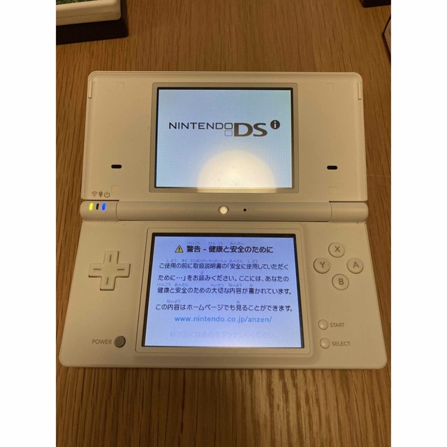 ニンテンドーDS(ニンテンドーDS)のニンテンドーDS＋世界樹の迷宮Ⅱ＋スパロボL＋牧場物語 エンタメ/ホビーのゲームソフト/ゲーム機本体(携帯用ゲーム機本体)の商品写真