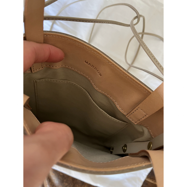 完売品 レア 【MARROW】 ROUNDED BOX ベージュ-