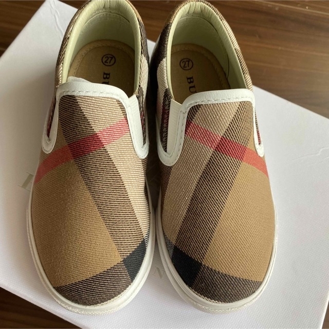 BURBERRY(バーバリー)のバーバリー　チルドレン　Burberry チェック　キッズ　スニーカーEU27 キッズ/ベビー/マタニティのキッズ靴/シューズ(15cm~)(スニーカー)の商品写真