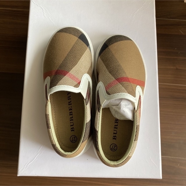 BURBERRY(バーバリー)のバーバリー　チルドレン　Burberry チェック　キッズ　スニーカーEU27 キッズ/ベビー/マタニティのキッズ靴/シューズ(15cm~)(スニーカー)の商品写真