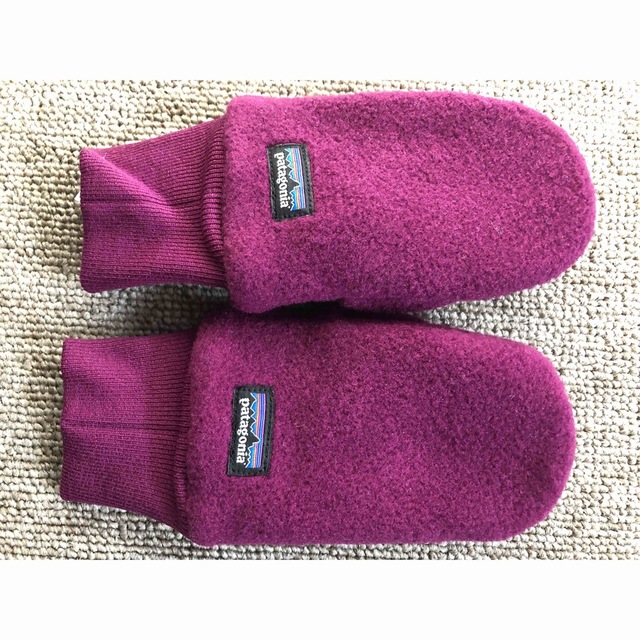 patagonia(パタゴニア)のパタゴニア　キッズ　グローブ　新品 キッズ/ベビー/マタニティのこども用ファッション小物(手袋)の商品写真