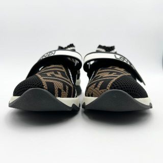 FENDI - 【23年現行品・定価11万】フェンディ レディース スニーカー