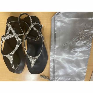 アパルトモン ALUMNAEパイソンサンダル 即決前にご連絡ください