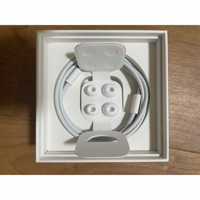 APPLE AirPods Pro ノイズキャンセリング付完全ワイヤレスイヤホン 4