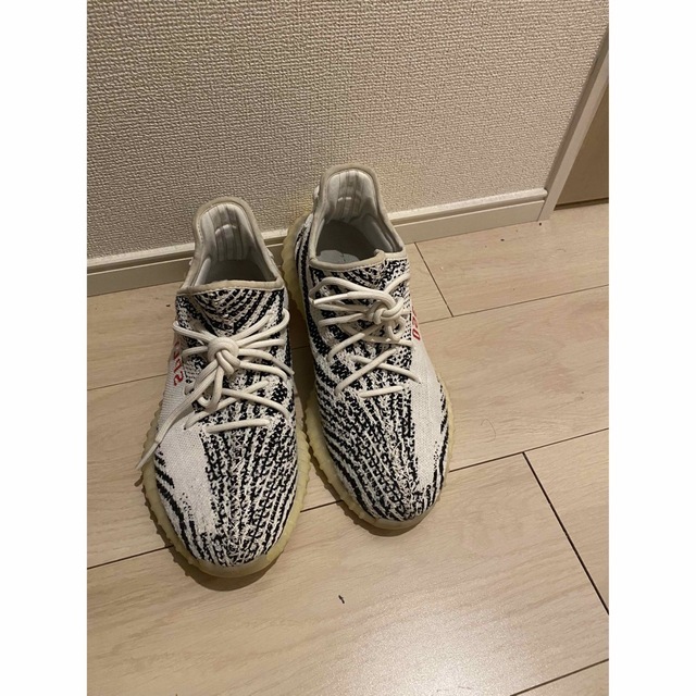 YEEZY（adidas）(イージー)のイージーブースト　350 v2 メンズの靴/シューズ(スニーカー)の商品写真