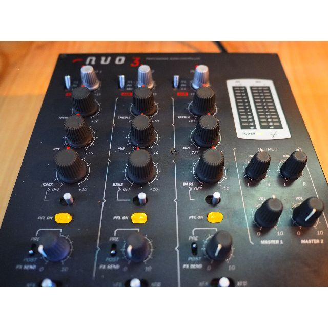 ECLER エクラー NUO 3 アナログDJミキサーの通販 by flowter|ラクマ ECLER エクラー NUO 3 アナログDJミキサーの通販 by flowter|ラクマ