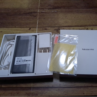 ラクテン(Rakuten)のRakuten Mini 楽天ミニ　C330 ブラック(スマートフォン本体)