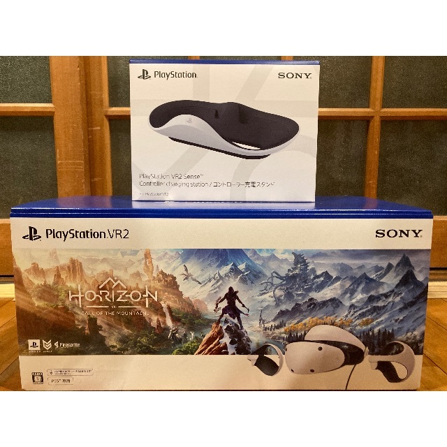 psvr2PlayStation®VR2と VR2コントローラー充電スタンド