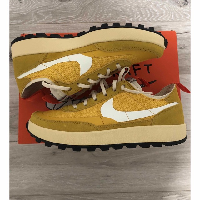 Tom Sachs × Nike トムサックス × ナイキイエロー