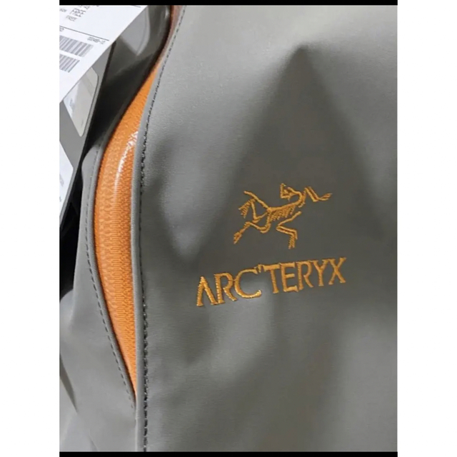 リュック ARC’TERYX × BEAMS / 別注 ARRO 22・オレンジ