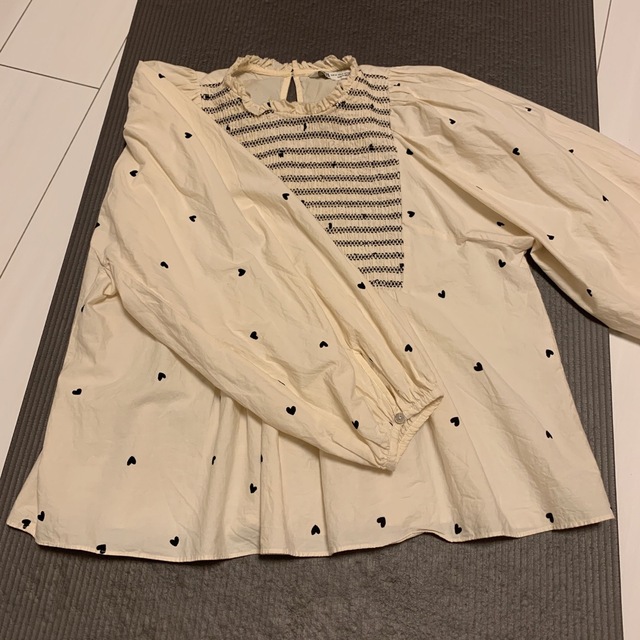 ZARA(ザラ)のZARA ブラウス　 レディースのトップス(シャツ/ブラウス(長袖/七分))の商品写真