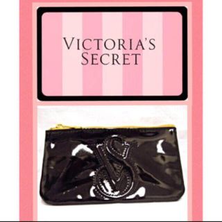 ヴィクトリアズシークレット(Victoria's Secret)の新品未使用 Victoria's secret エナメルポーチ(ポーチ)