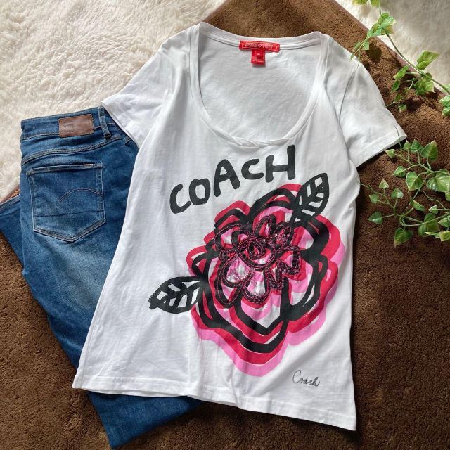 COACH　レディース　半袖　Tシャツ　Uネック　花柄　スパンコール　コーチ