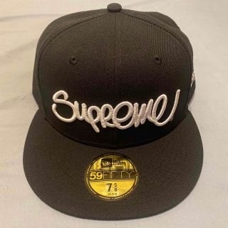 シュプリーム(Supreme)のSupreme NEWERA 7 5/8 hand style BLACK(キャップ)