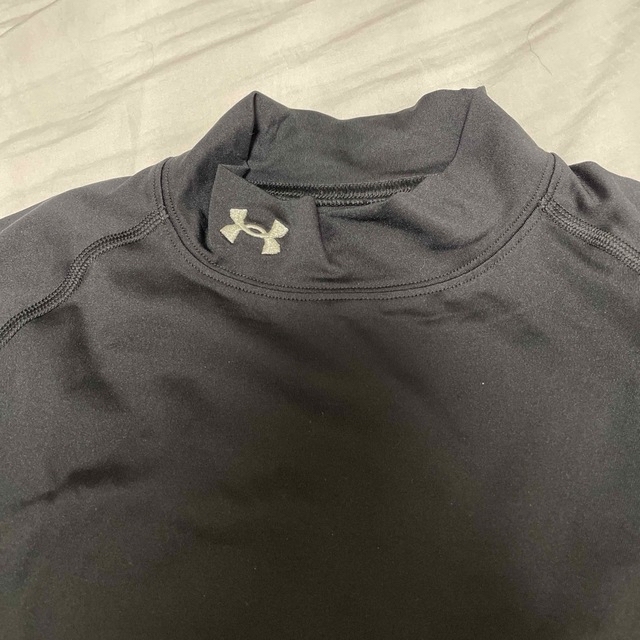 UNDER ARMOUR(アンダーアーマー)のアンダーアーマーのアンダーシャツ　新品同様 レディースのトップス(カットソー(長袖/七分))の商品写真