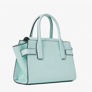 Michael Kors - 【新品】マイケルコース CARMEN フラップサッチェル