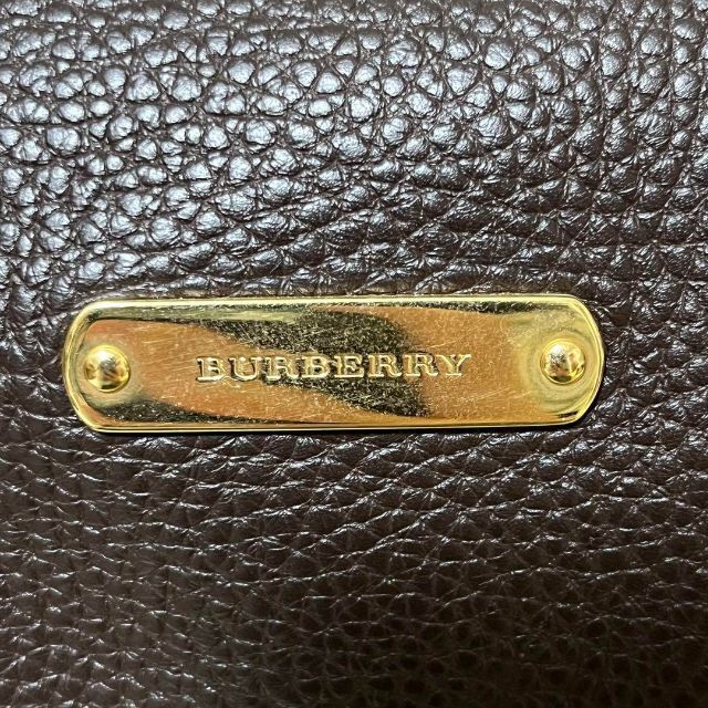 BURBERRY(バーバリー)の袋付✨バーバリー トートバッグ メガチェック A4可 肩掛け ロゴプレート 濃茶 レディースのバッグ(トートバッグ)の商品写真