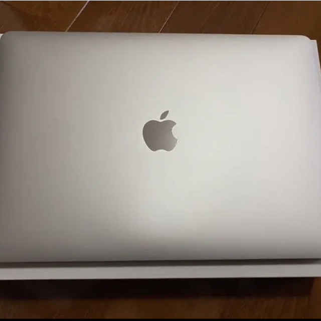 MacBook Air M1  2020モデル  8GB 256GB 13インチ