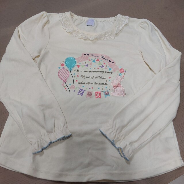 axes femme(アクシーズファム)のウサギ　カットソー キッズ/ベビー/マタニティのキッズ服女の子用(90cm~)(Tシャツ/カットソー)の商品写真