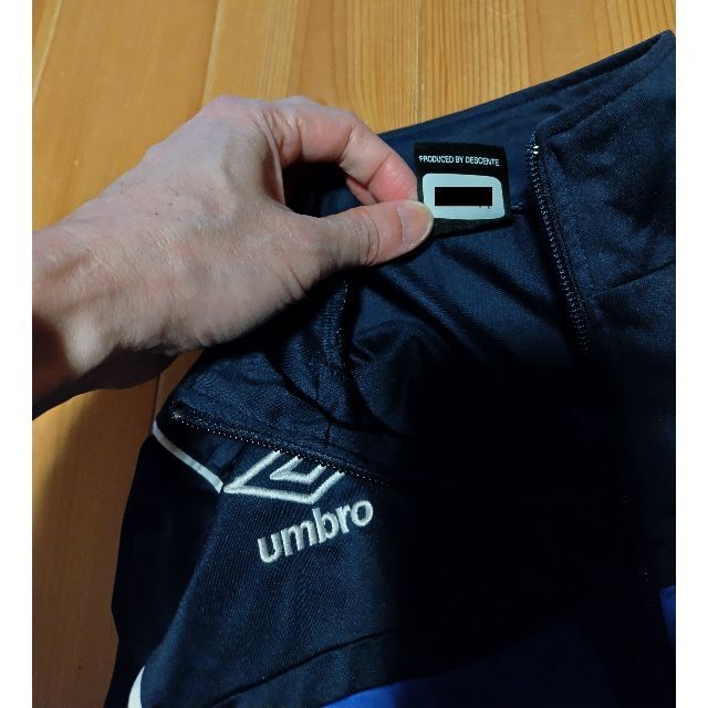 UMBRO(アンブロ)のumbro アンブロ 長袖 ジャージ 細身 150 キッズ/ベビー/マタニティのキッズ服男の子用(90cm~)(ジャケット/上着)の商品写真