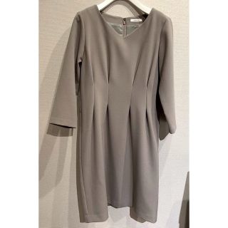 ラトータリテ(La TOTALITE)の【美品】 La TOTALITE ウエストタックワンピース(ひざ丈ワンピース)