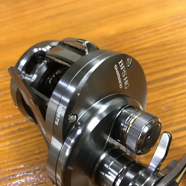 SHIMANO(シマノ)の❤SHIMANOカルカッタコンクエストBFS HG スポーツ/アウトドアのフィッシング(リール)の商品写真