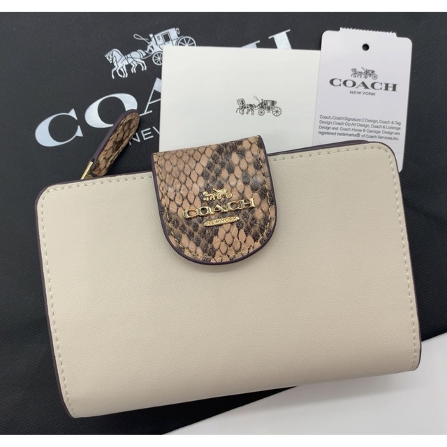 H《最終値下げ》COACH 二つ折り財布 パイソン調 ミディアム コーナージップ