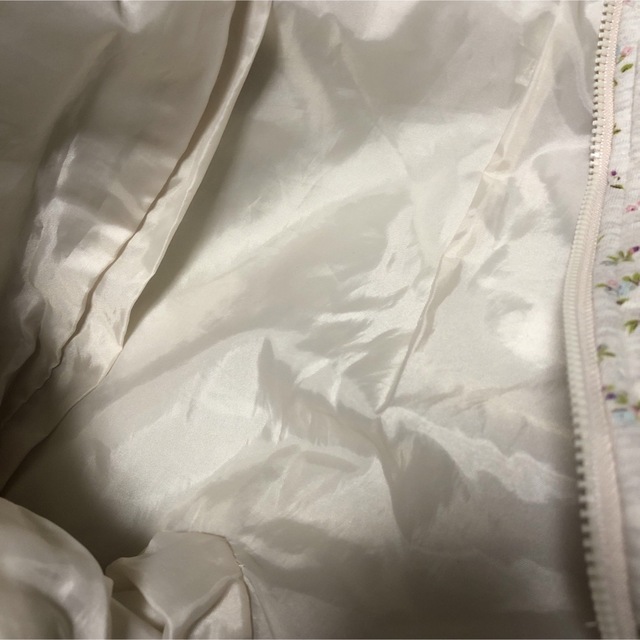 西松屋(ニシマツヤ)のベビーアウター　80 カバーオール　花柄　キルト キッズ/ベビー/マタニティのベビー服(~85cm)(カバーオール)の商品写真