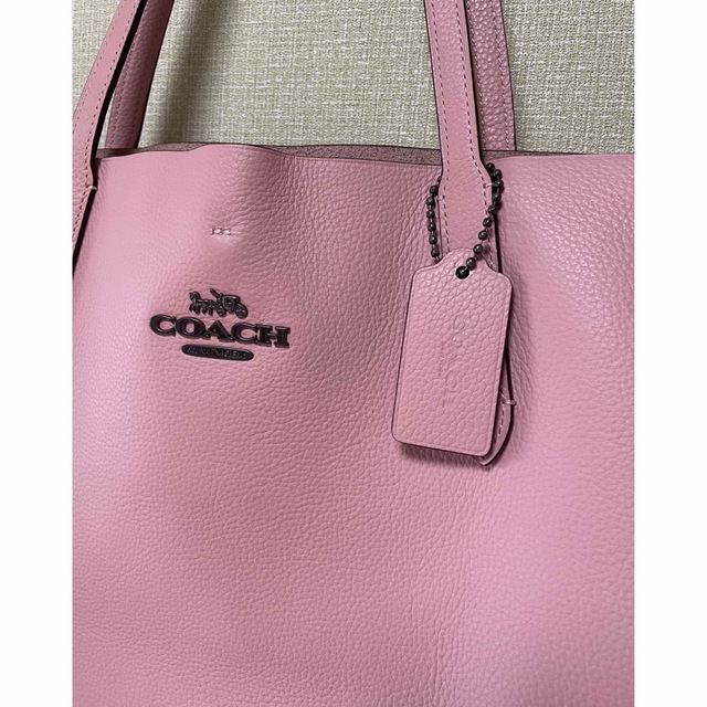 COACH(コーチ)のコーチ　トートバッグ　桜ピンク レディースのバッグ(トートバッグ)の商品写真