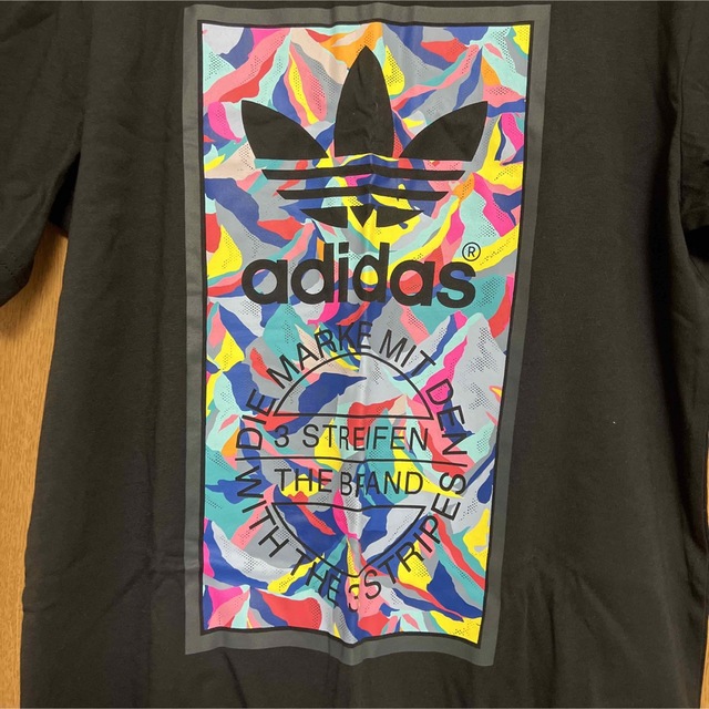 adidas   新品未使用 アディダスオリジナルス ロゴ プリント Tシャツの