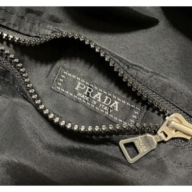 PRADA(プラダ)の超希少　PRADA ナイロンジャケット　リバーシブル メンズのジャケット/アウター(ナイロンジャケット)の商品写真