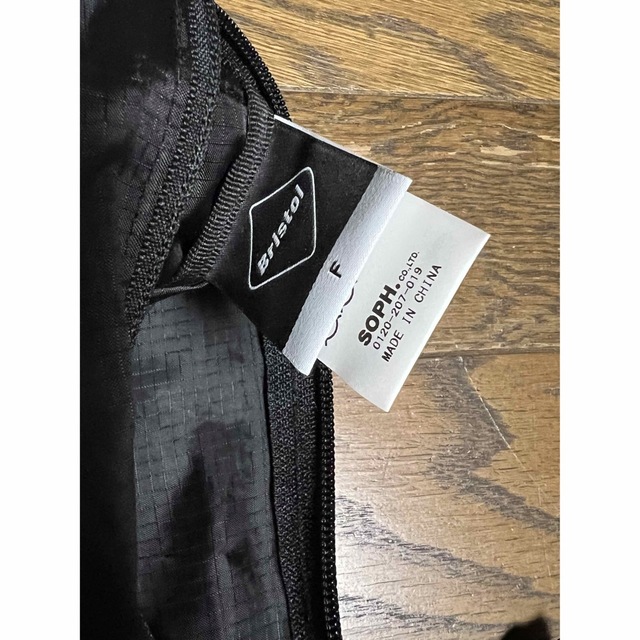 F.C.R.B. - レア出品【新品未使用】FCRBサコッシュバッグ/ブラックの ... レア出品【新品未使用】FCRBサコッシュバッグ/ブラック