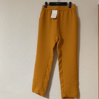 ザラ(ZARA)のZARA パンツ　未使用タグ付き(カジュアルパンツ)