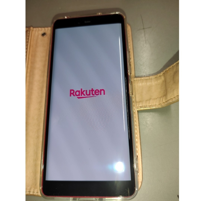 Rakuten(ラクテン)のRakuten Hand  クリムゾンレッド スマホ/家電/カメラのスマートフォン/携帯電話(スマートフォン本体)の商品写真