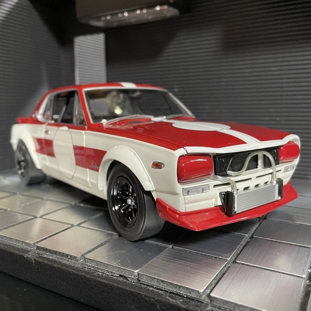 絶版未展示品 京商 1/18 ニッサン スカイライン 2000 GT-R