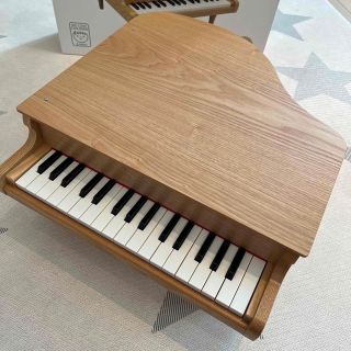 カワイイ(cawaii)のぽんさんさんご専用 カワイ　グランドピアノ(楽器のおもちゃ)