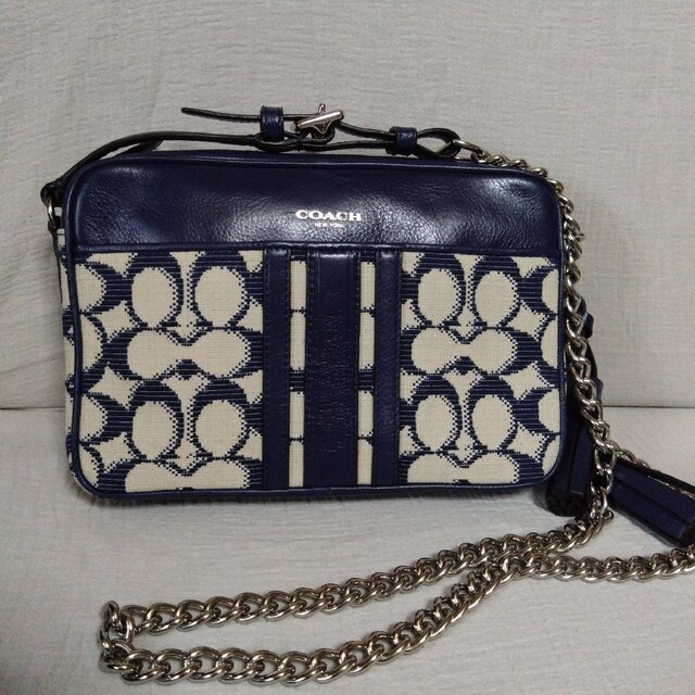希少❣COACHニードルポイント シグネチャー フライト バッグ F25376