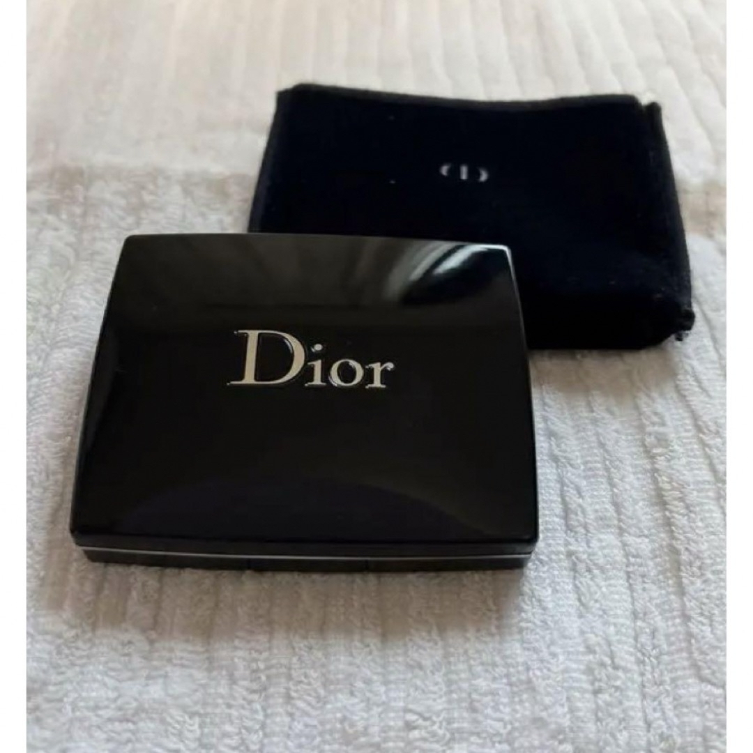 Christian Dior(クリスチャンディオール)のディオール サンク クルール 867 アトラクト コスメ/美容のベースメイク/化粧品(アイシャドウ)の商品写真