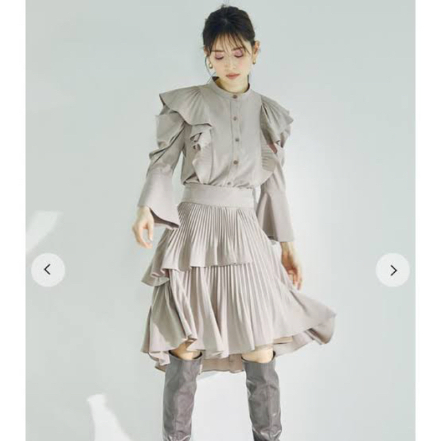 値下げ】SNIDEL泉里香着用 フリルパワショルブラウス+スカート | www ...