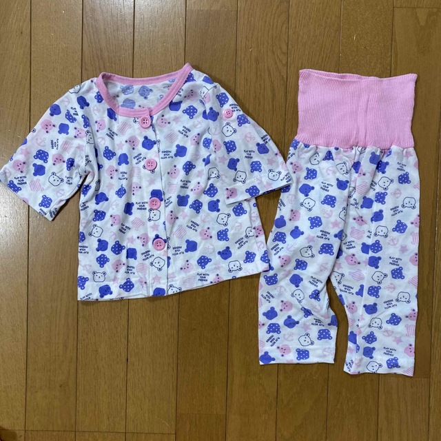 女の子前開きパジャマ　80センチ キッズ/ベビー/マタニティのベビー服(~85cm)(パジャマ)の商品写真